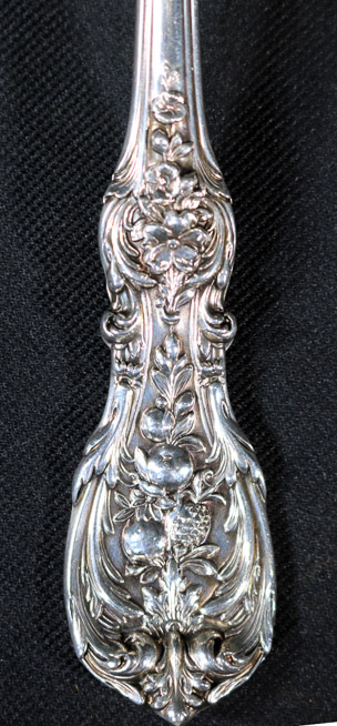 008b - Reed and Barton large serving pieces, Frances 1st