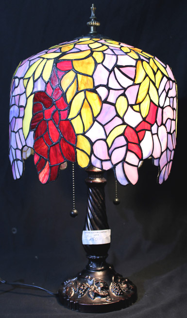 280c - Tiffany style bronze wisteria lamp