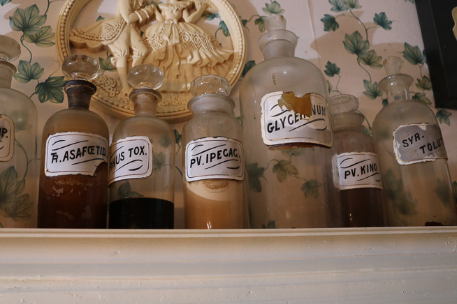 152c - 8  antique pharmacy bottles, T.K.E Drugs of Tupelo