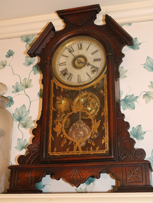 231a - Walnut Victorian kitchen clock, 20.5 x 13.25