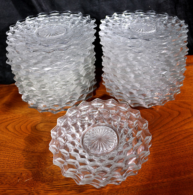 256a - 34 piece American Fostoria dessert plates, crystal