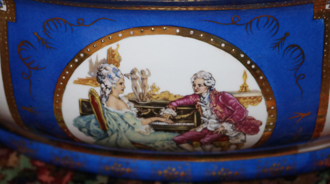 307b - Contemorary Porcelain foot bowl, hand painted