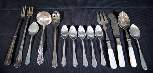 276a - 14 piece miscellaneous serving pieces, some is sterling