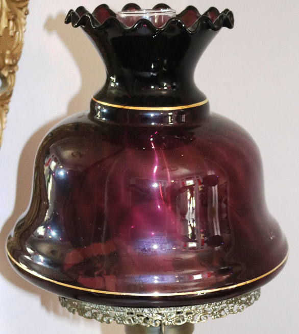 132c - Contemporary amethyst table lamp, 21 in. T.
